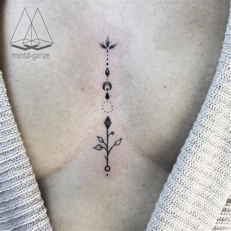 tatuajes en medio de los senos|More.